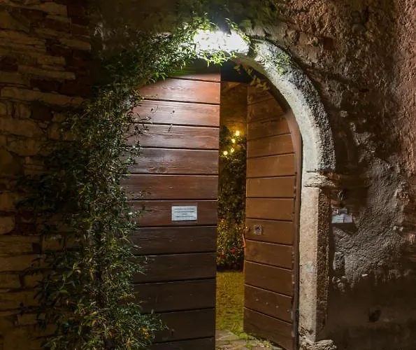 Pensjonat Piazza Maggiore *